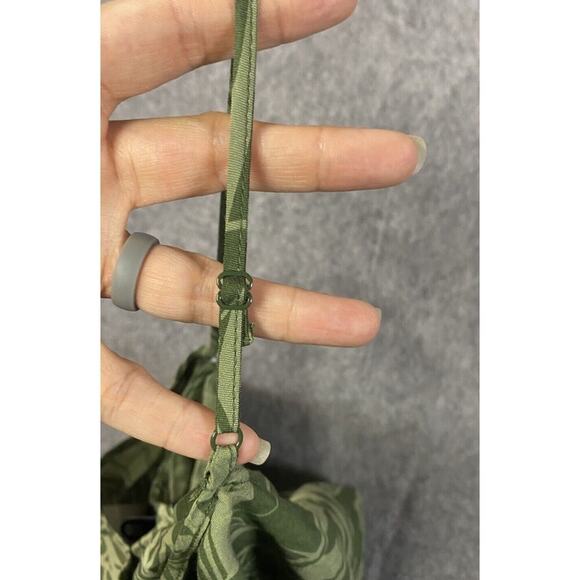 Old Navy Shirt Womens Size XS Green Ruffle Tank Top Blouse Tropical - Picture 7 of 7